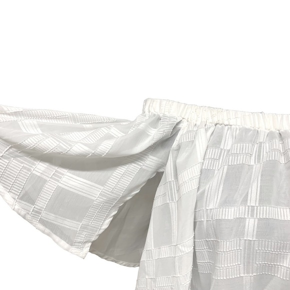 𝅺FINDERS OFF THE SHOULDER SPLIT SLEEVE CROPPED TOP - Picture 5 of 10